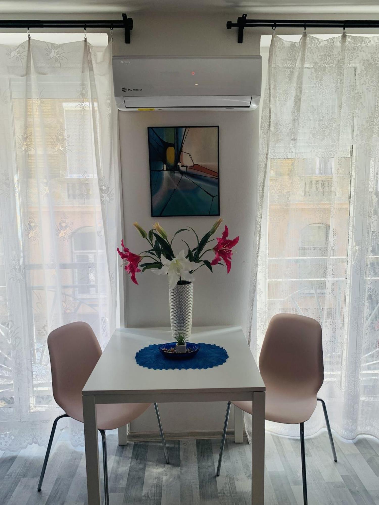 Onyx Apartment With Free Private Garage + Ac Budapest Eksteriør billede